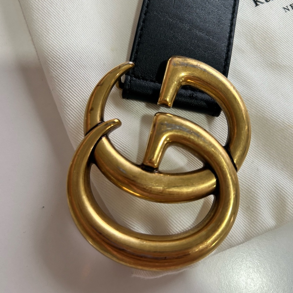 Gucci Black Belt with Gold Buckle - Picture 7 of 10